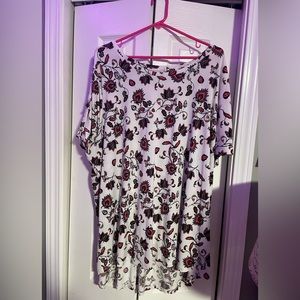 Adjustable sleeves floral blouse